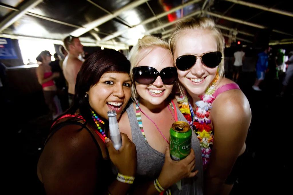 Festivalgoers and atmosphere at Global Gathering 2009